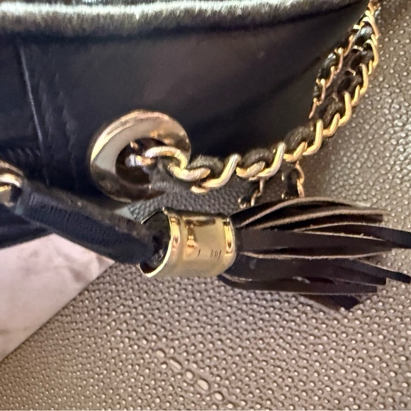 Chanel Black Quilted Women's Bag - Picture 4 of 6